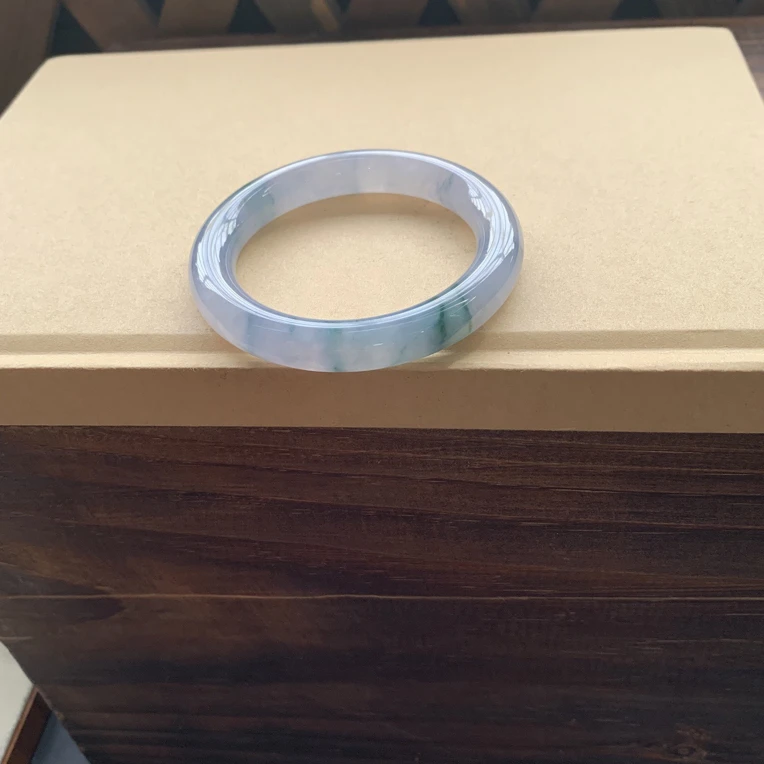 糯冰莫奈紫飘花圆条手镯59800圈口51.4-9.8-9.7，天然翡翠缅A小纹