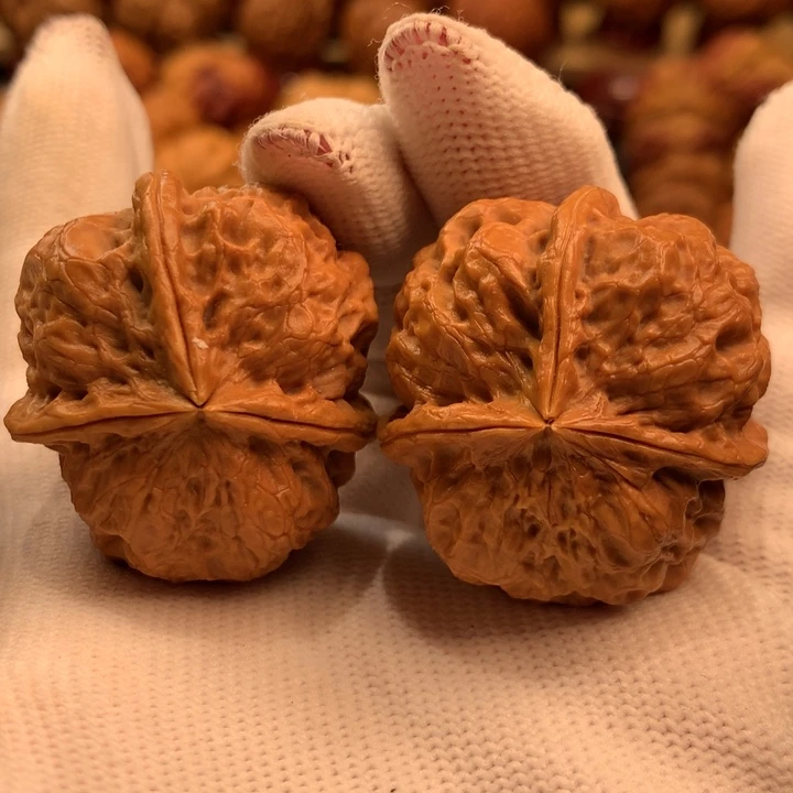 吊坠文玩核桃56……….