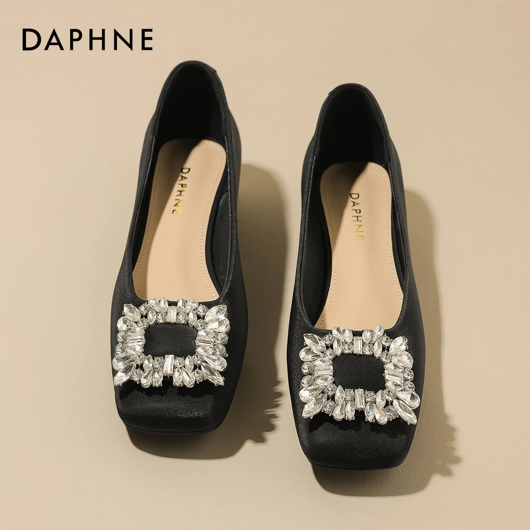 达芙妮经典单鞋气质女鞋法式百搭春秋季妈妈方扣方钻女士黑色瓢鞋