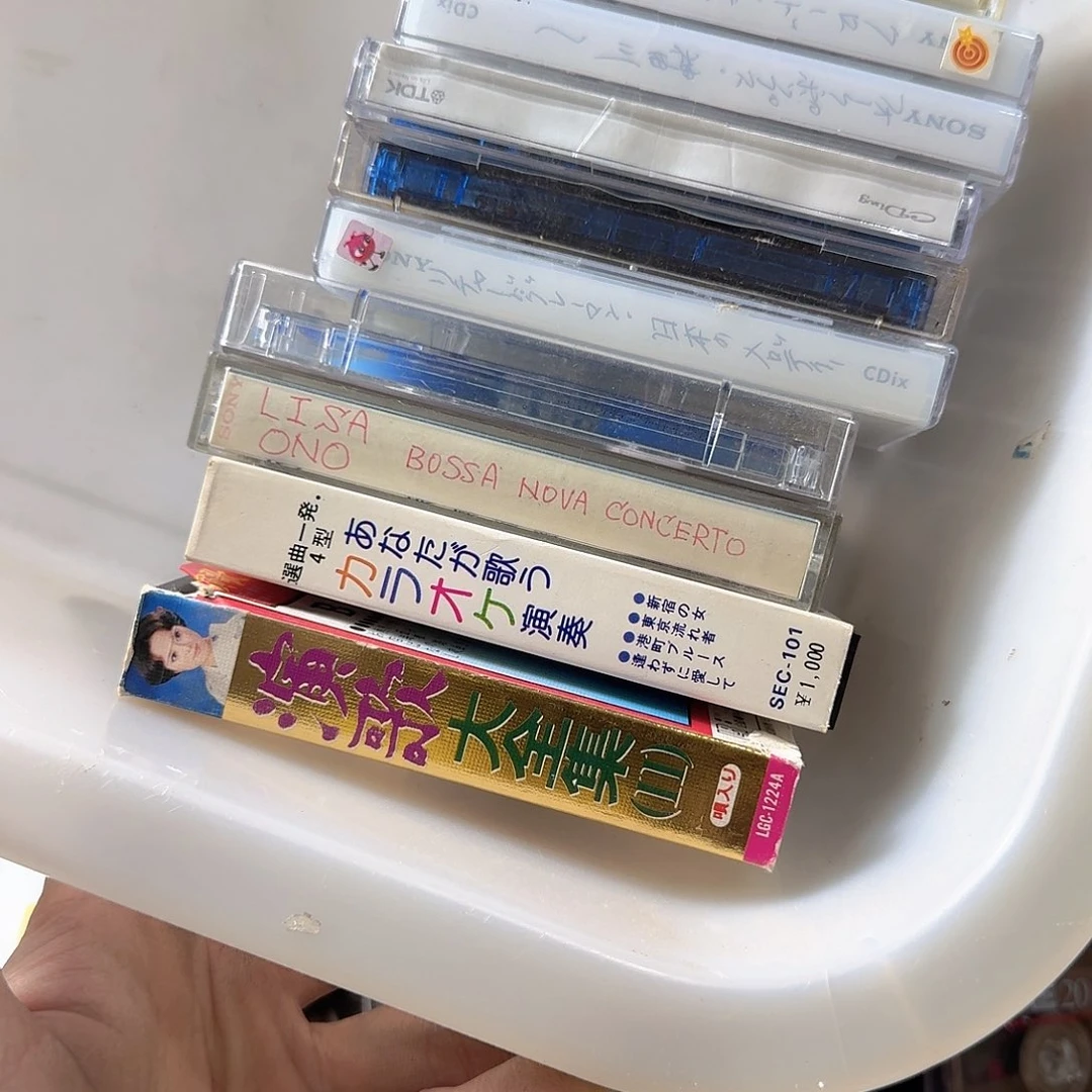 徐*中古商品，瑕疵品，不保好坏。832