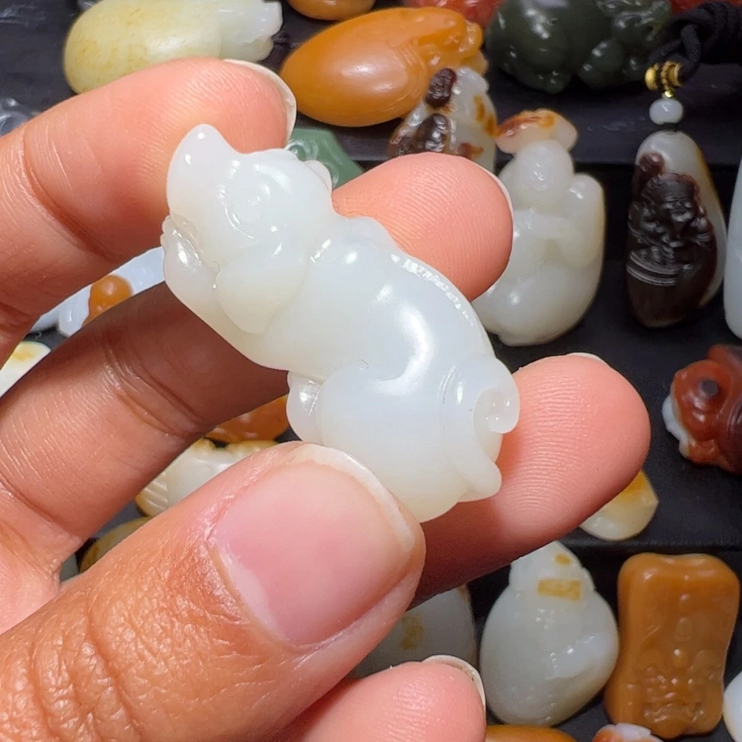 和田玉颈饰未镶嵌