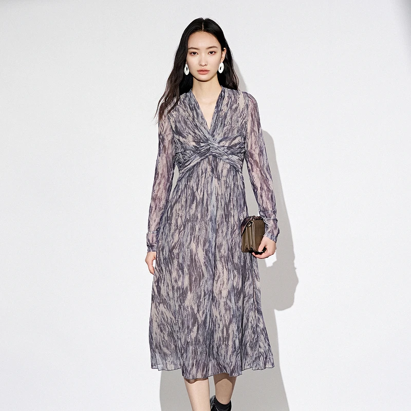 XG雪歌秋季新款印花连衣裙设计师春夏收腰复古知性风衣服