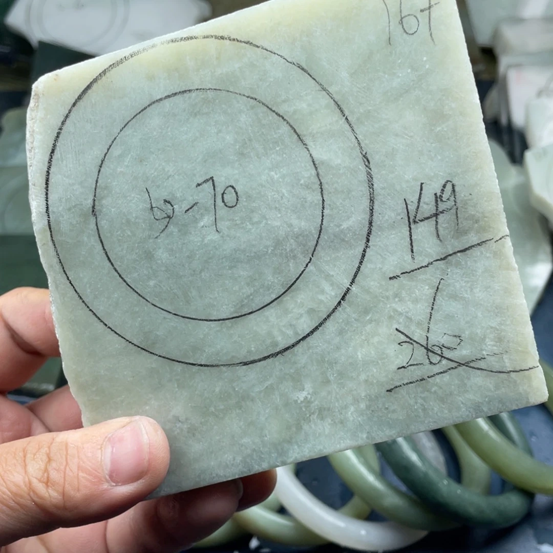 和田玉未镶嵌珠宝奇石定制手镯