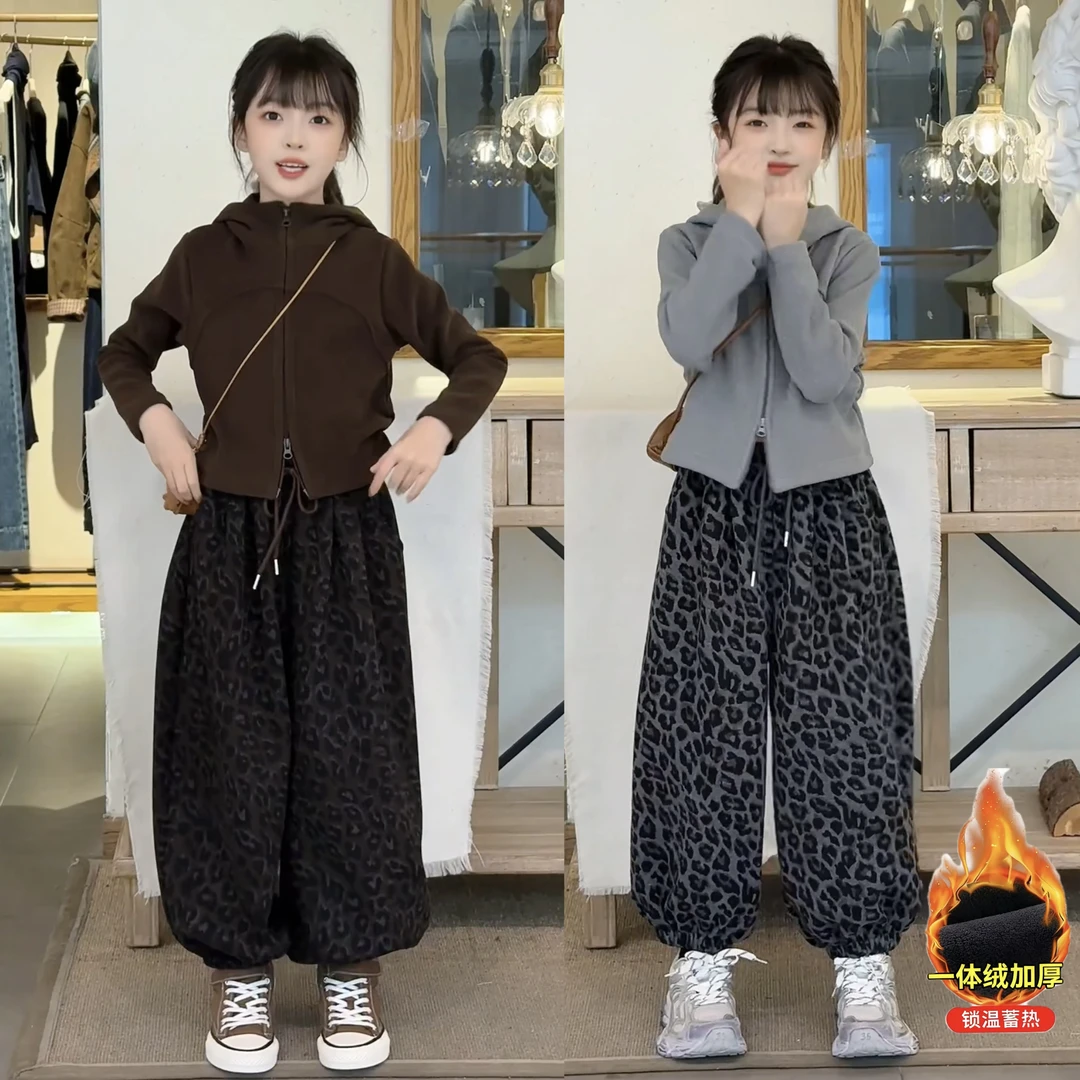 女童秋冬新款加绒套装潮酷时尚一体绒连帽上衣加绒豹纹裤套装