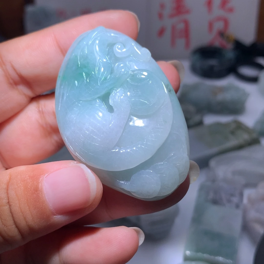 翡翠未镶嵌颈饰保真天然A货翡翠