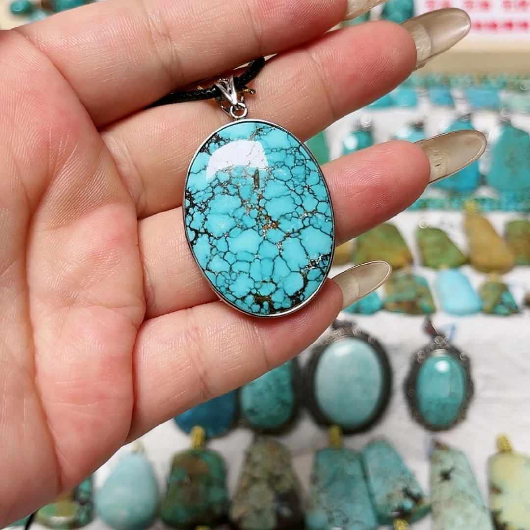 【闪购商品】未镶嵌绿松石珠宝奇石