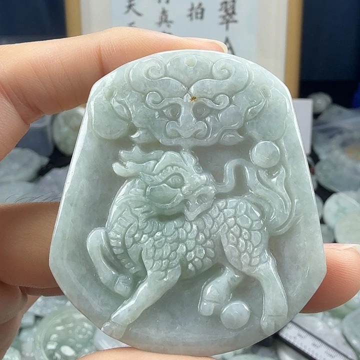 翡翠未镶嵌颈饰翡翠