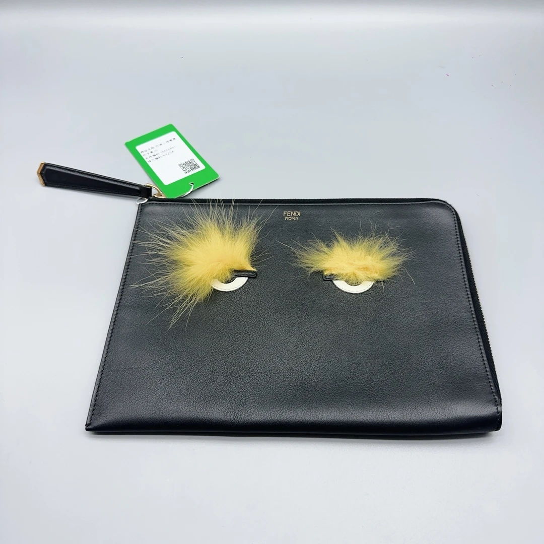 95新 FENDI/芬迪  小怪兽黑色手拿包 1654 5491