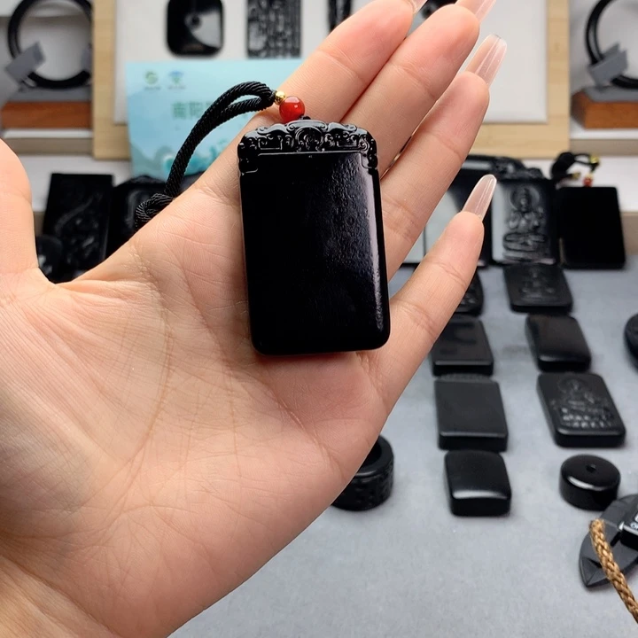 ~****和田玉（墨玉）未镶嵌挂件