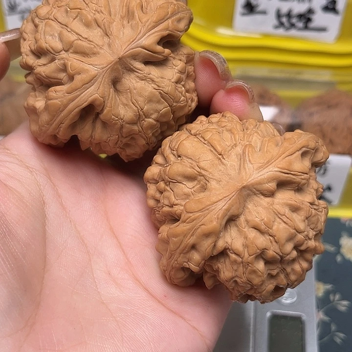 桃核吊坠55-21049-02