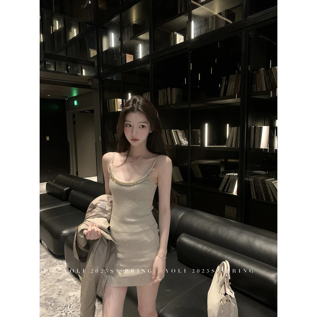 YOLI 张宥利 "秋日华尔兹"吊带裙