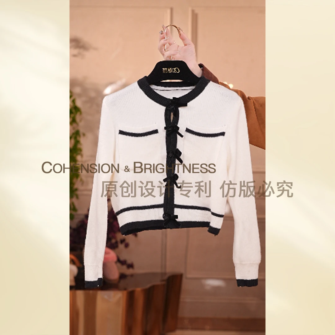 凝慧【黑白简奢】温柔风圆领蝴蝶结显瘦百搭毛衣