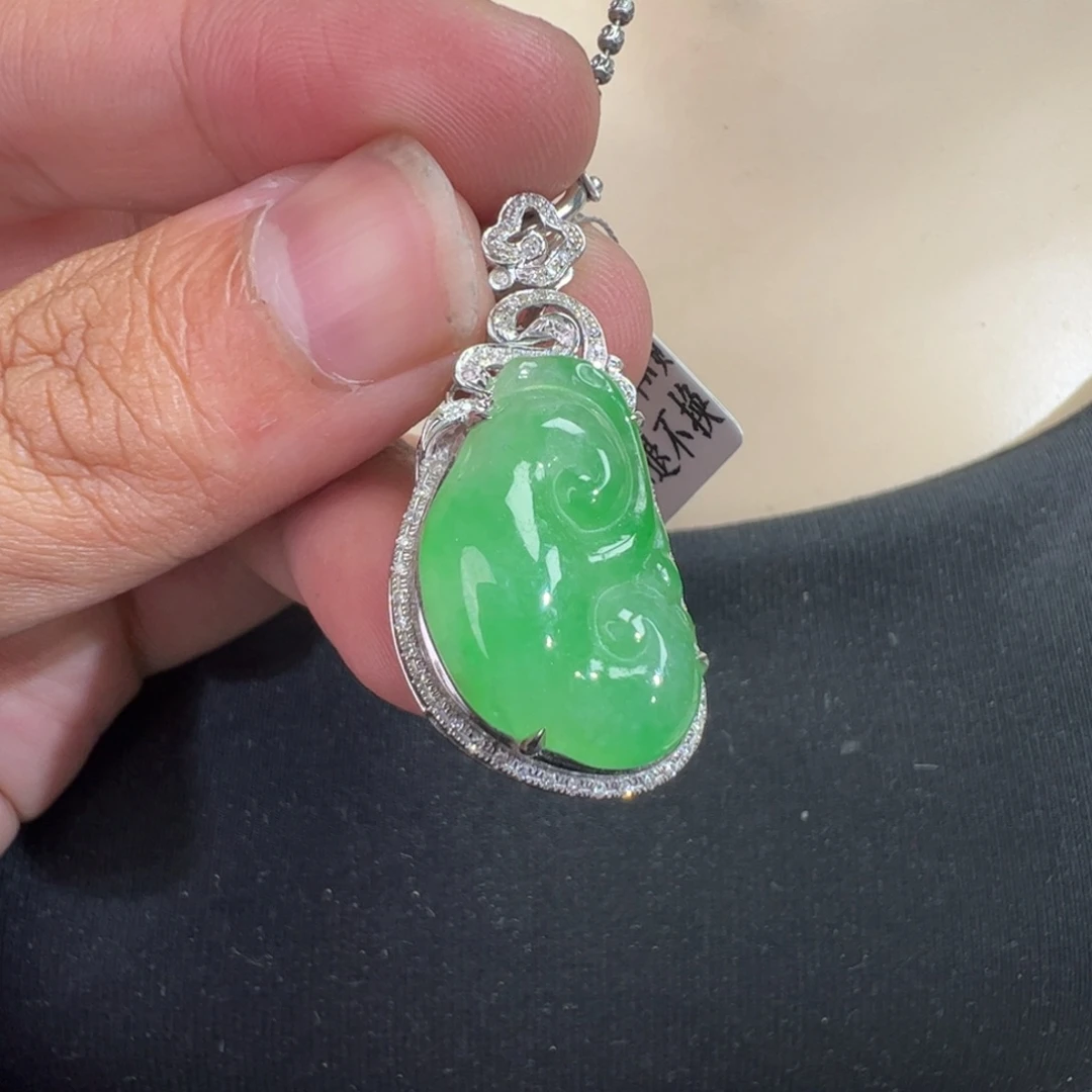 翡翠18K金镶嵌吊坠(不含链)