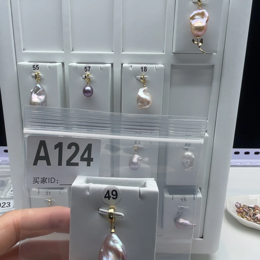 淡水珍珠颈饰合金