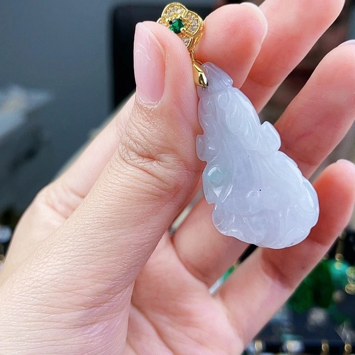 翡翠颈饰未镶嵌饰品