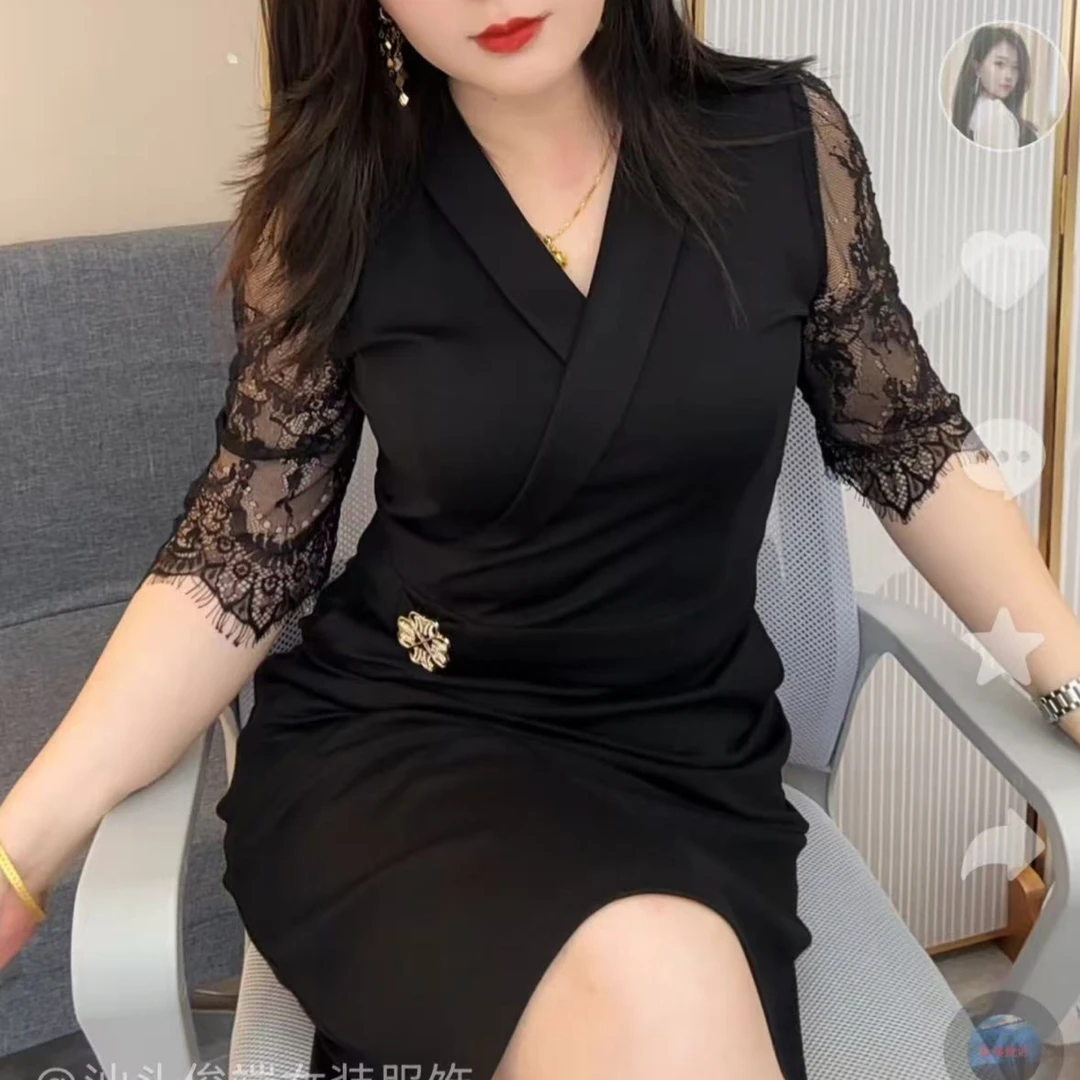 【俊端推荐】2025秋季新款修身显瘦高级蕾丝拼接西服领气质连衣裙