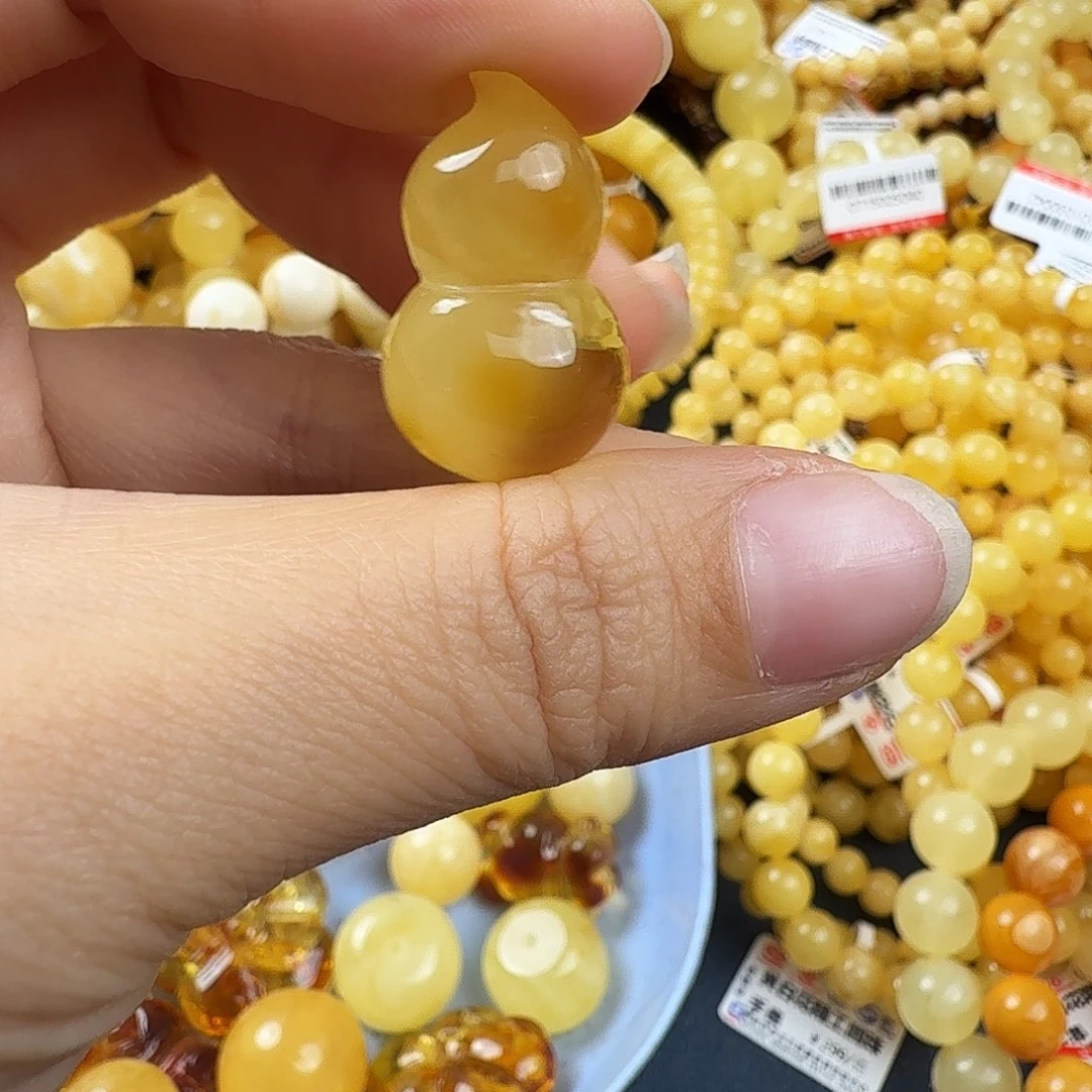 琥珀未镶嵌珠宝奇石