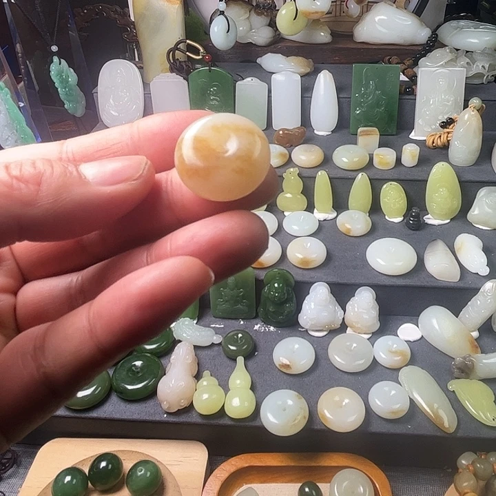 和田玉（糖玉）未镶嵌包链