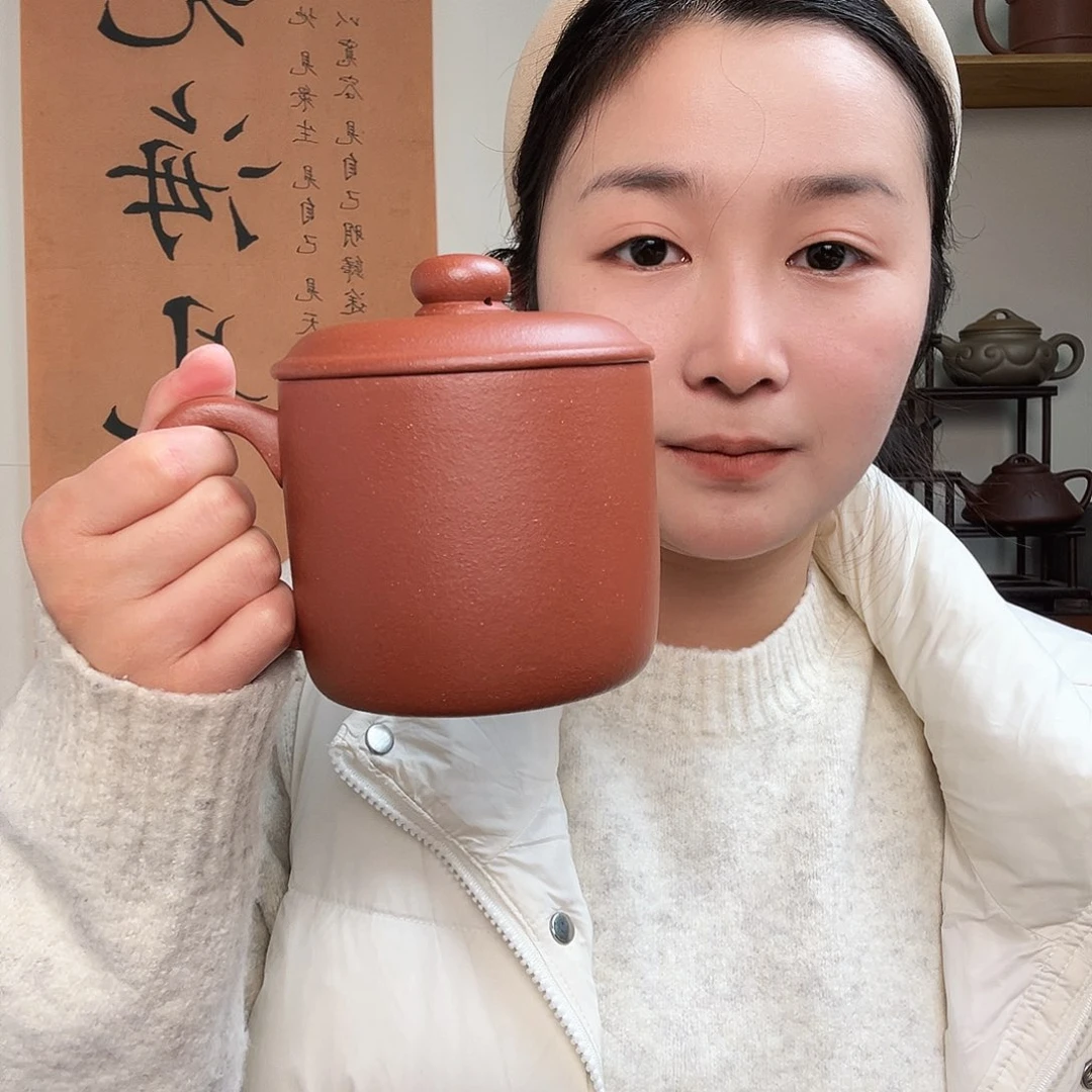 茶杯紫砂大***?微瑕紫砂盖杯红降坡墩墩杯