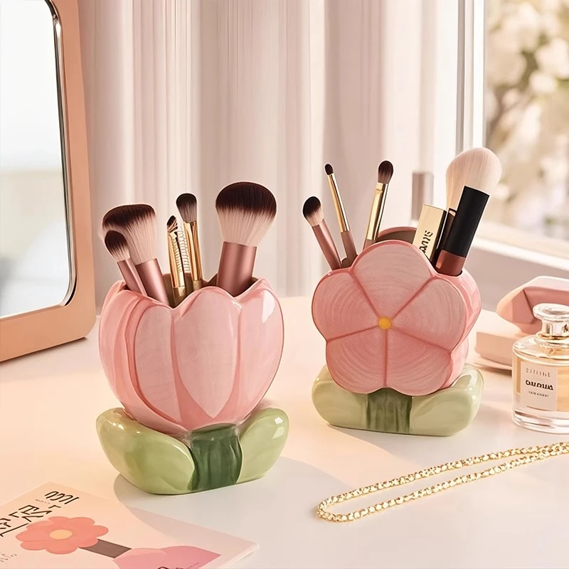 【郁金香化妆刷笔筒】办公梳妆台家用桌面笔筒收纳桶装饰品摆件创意