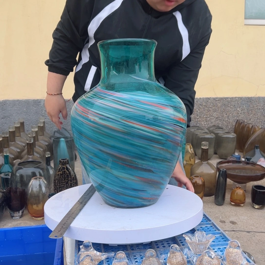 透绿色炫彩高度45琉璃花器摆件磕伤