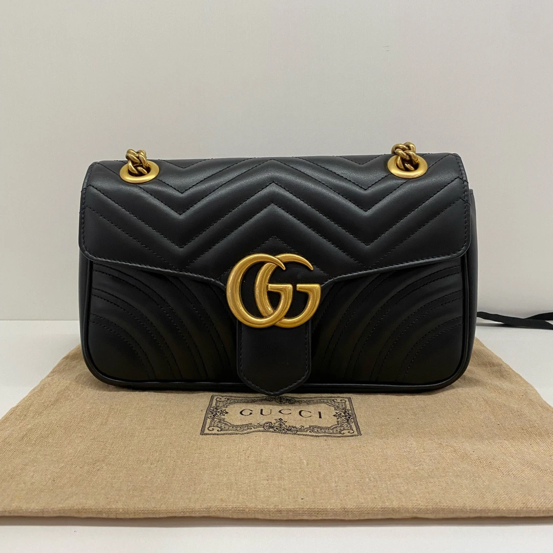 95新 GUCCI/古驰 古驰马蒙黑金26， 经典时尚百搭的大容量