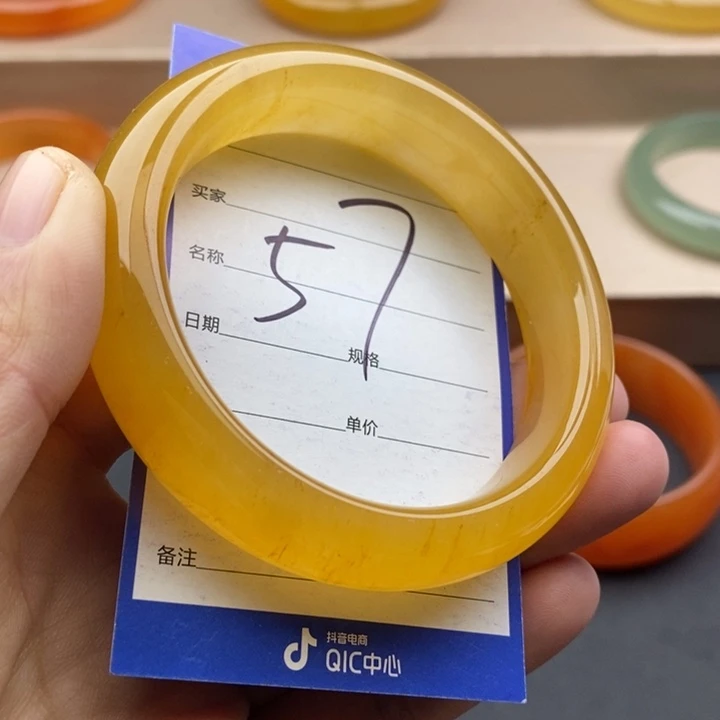 石英质玉未镶嵌手镯