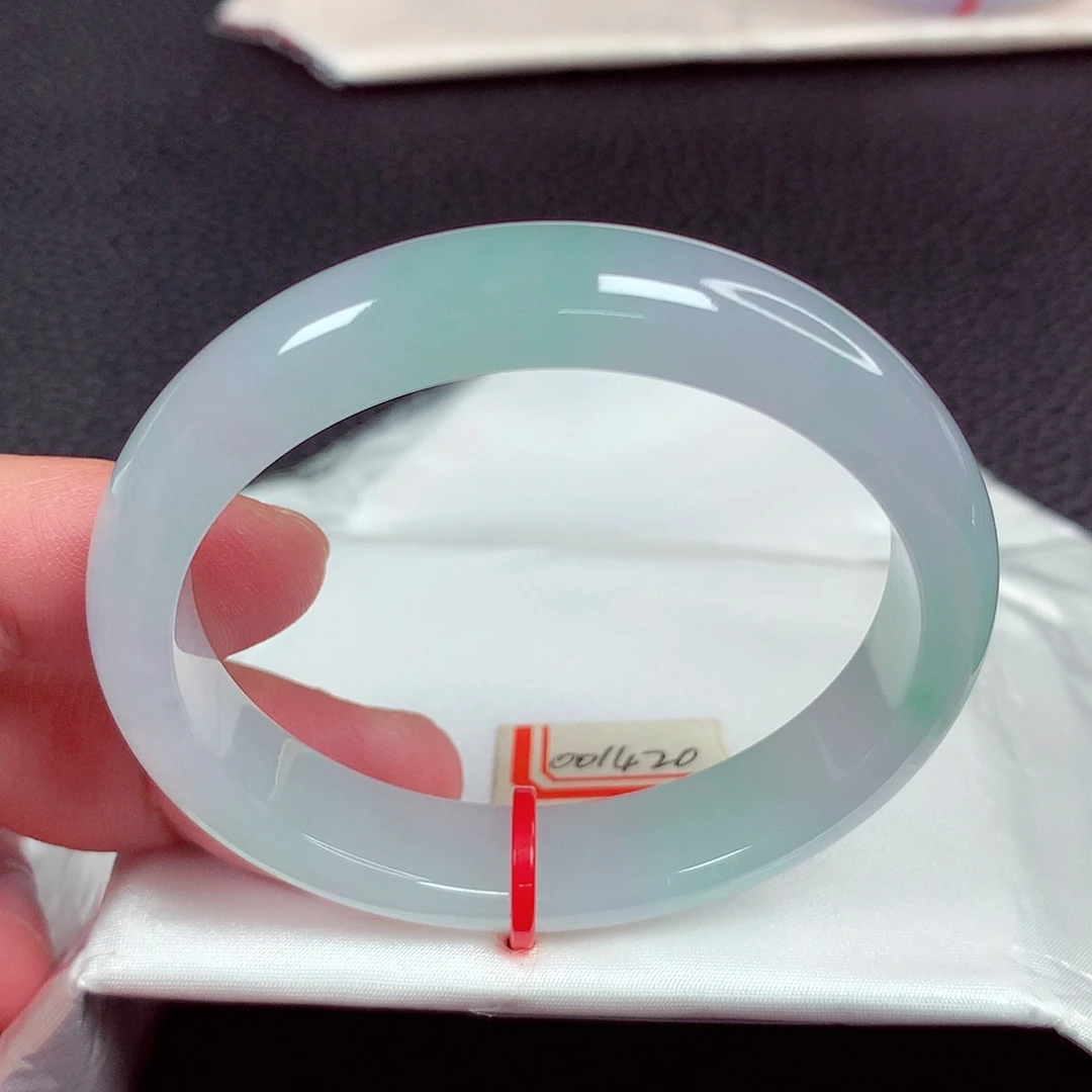 未镶嵌手镯翡翠天然翡翠手镯