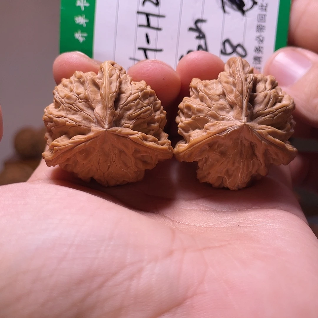 文玩核桃吊坠文玩