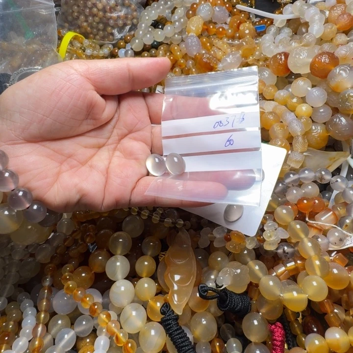 玛瑙/玉髓颈饰未镶嵌子**清0037