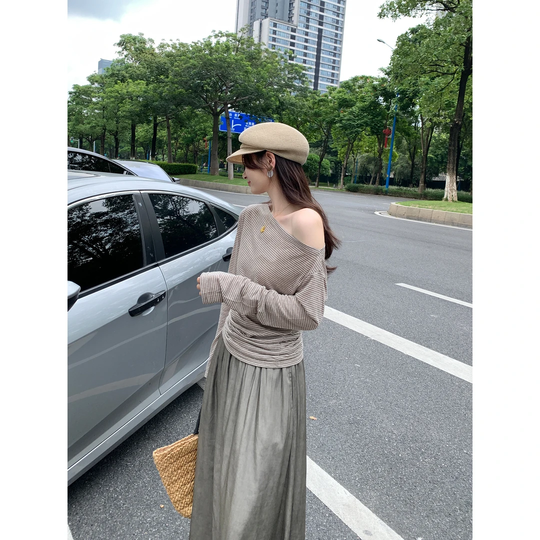 减龄款条纹撞色一字肩长袖恤女夏新款高级感上衣夏季百搭宽松时尚