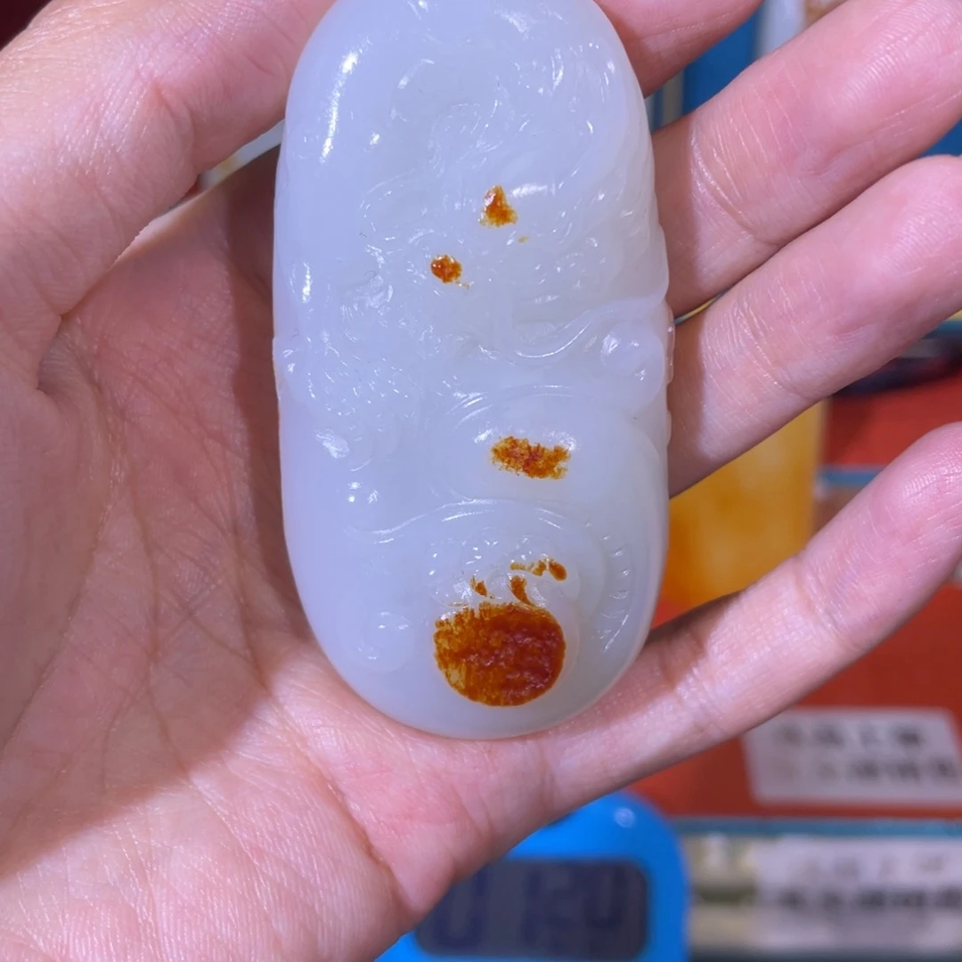 燕***。和田玉未镶嵌把件