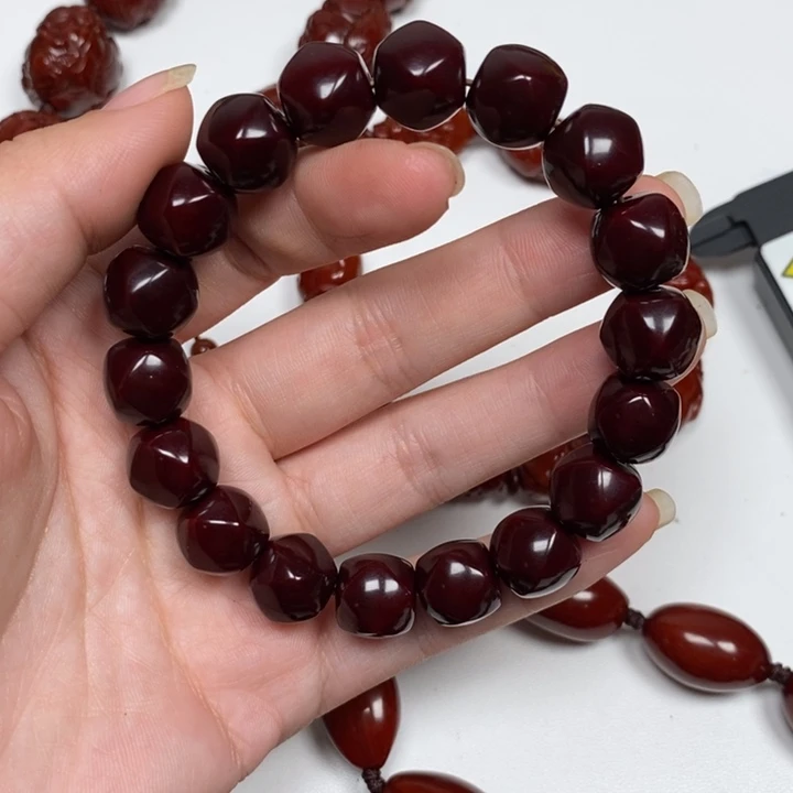 明***件猴头雕刻艺术的起源