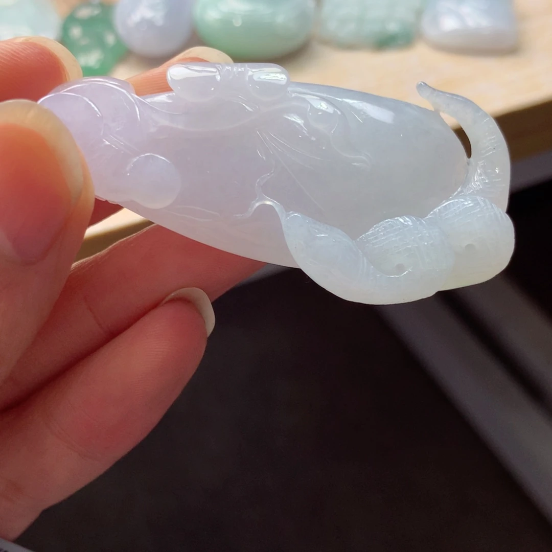 翡翠未镶嵌颈饰吊坠