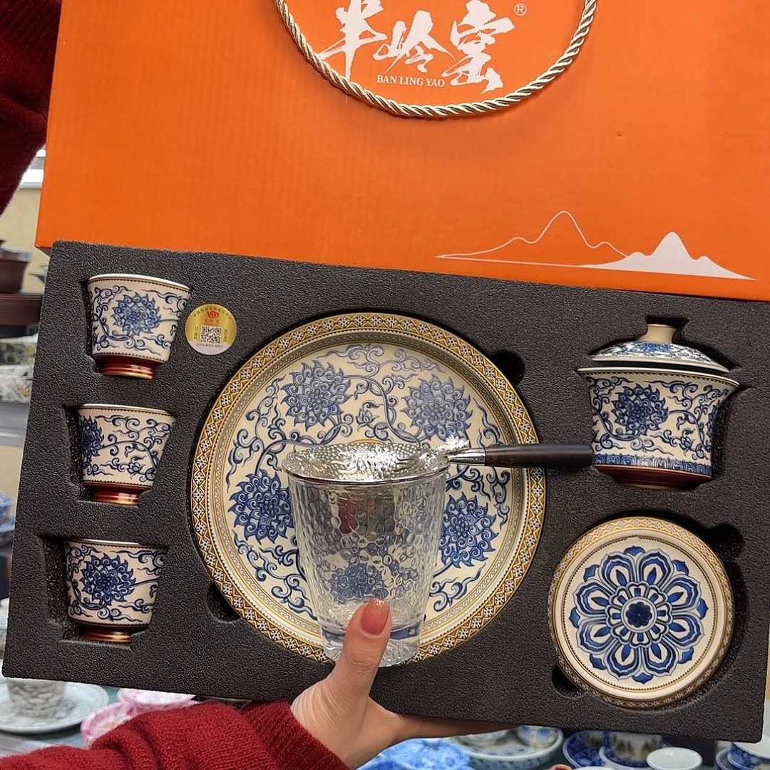 盖碗里的水煮开后