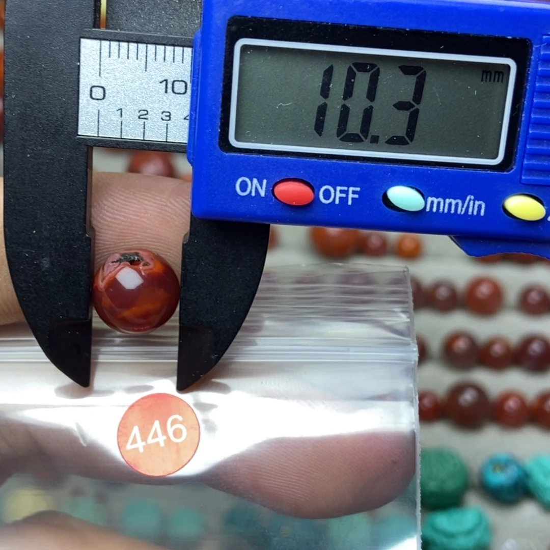 南红玛瑙未镶嵌南红玛瑙有瑕疵