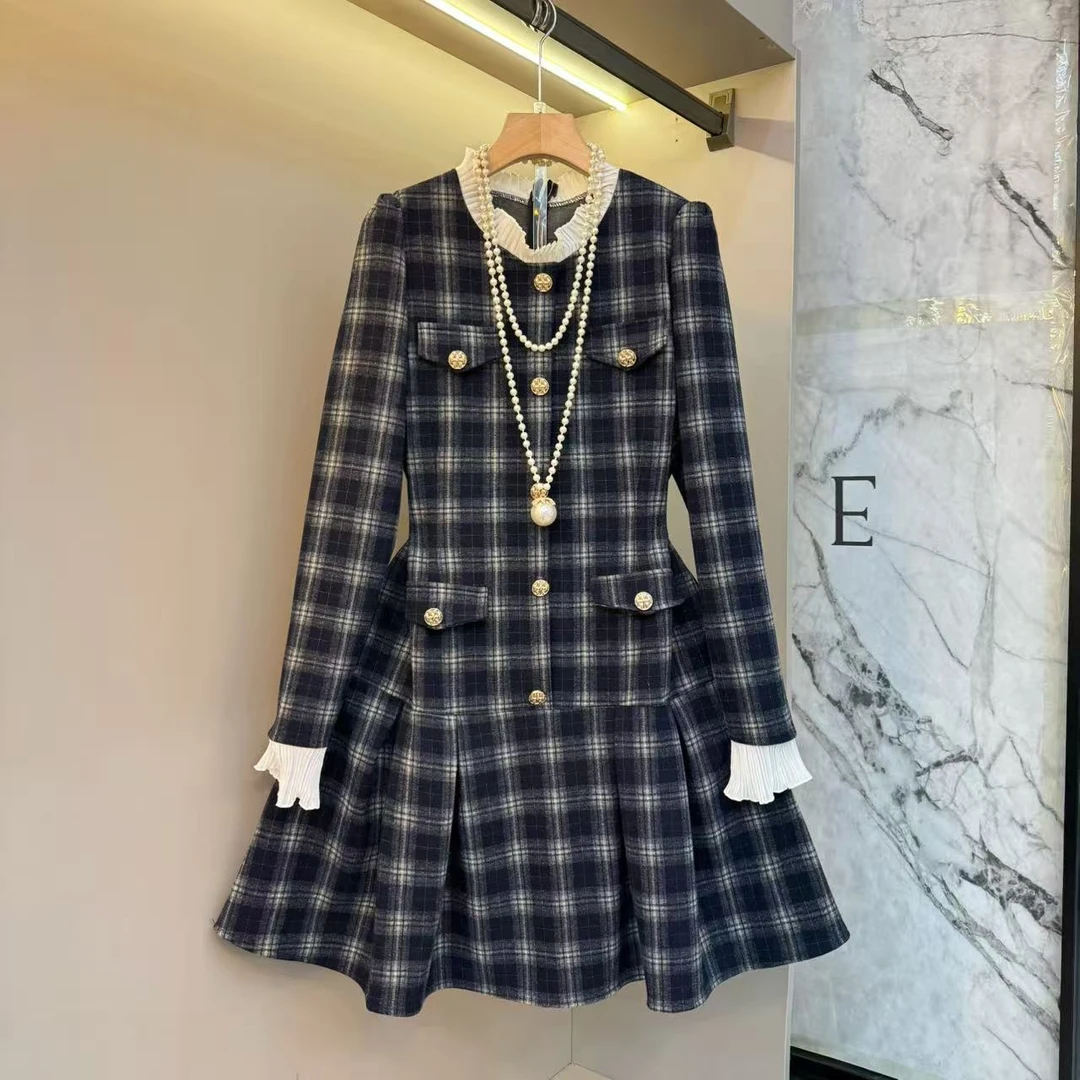 2025上新秋冬气质设计复古法式时尚小香风贵气显瘦胖mm连衣裙0909