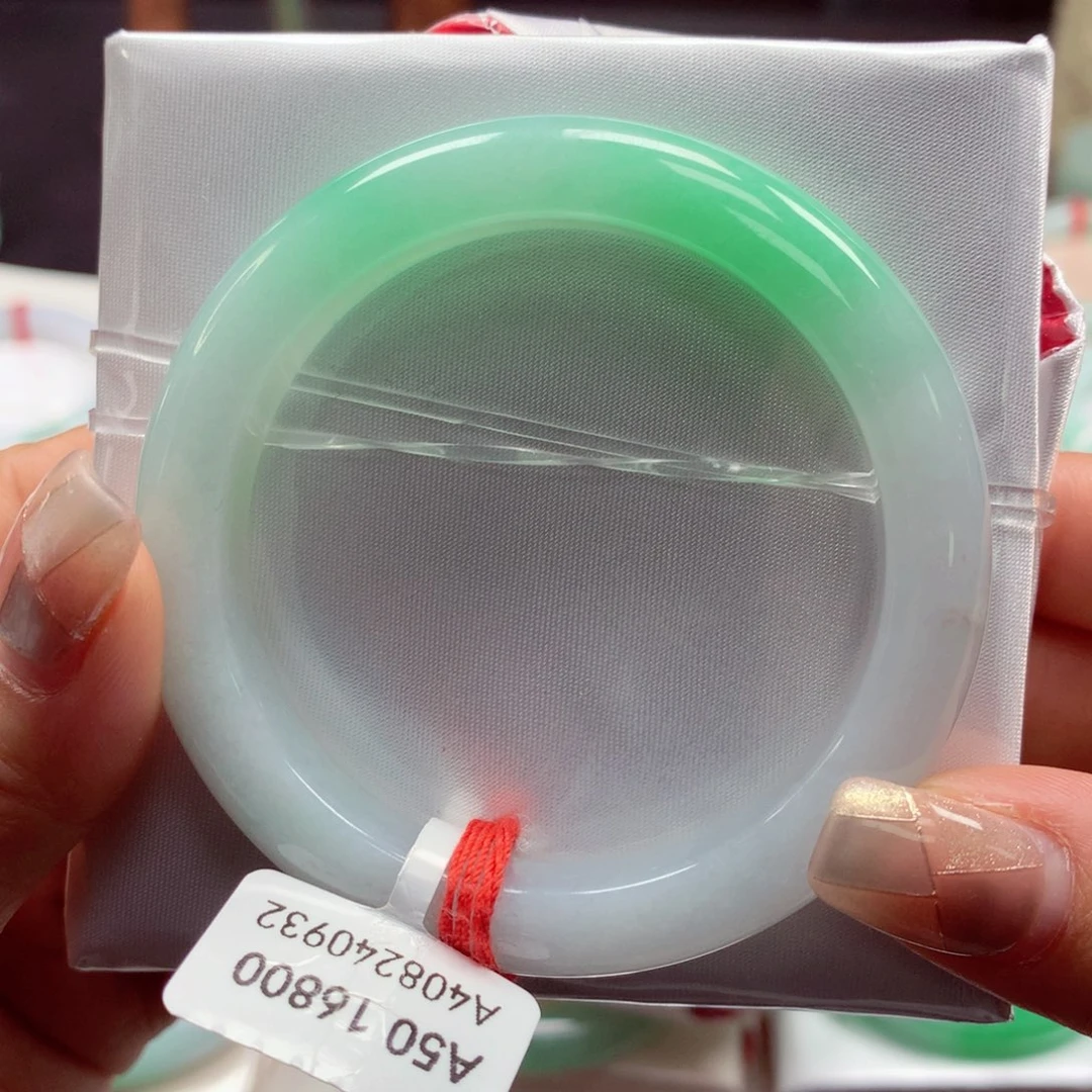 翡翠手镯未镶嵌50正49号88