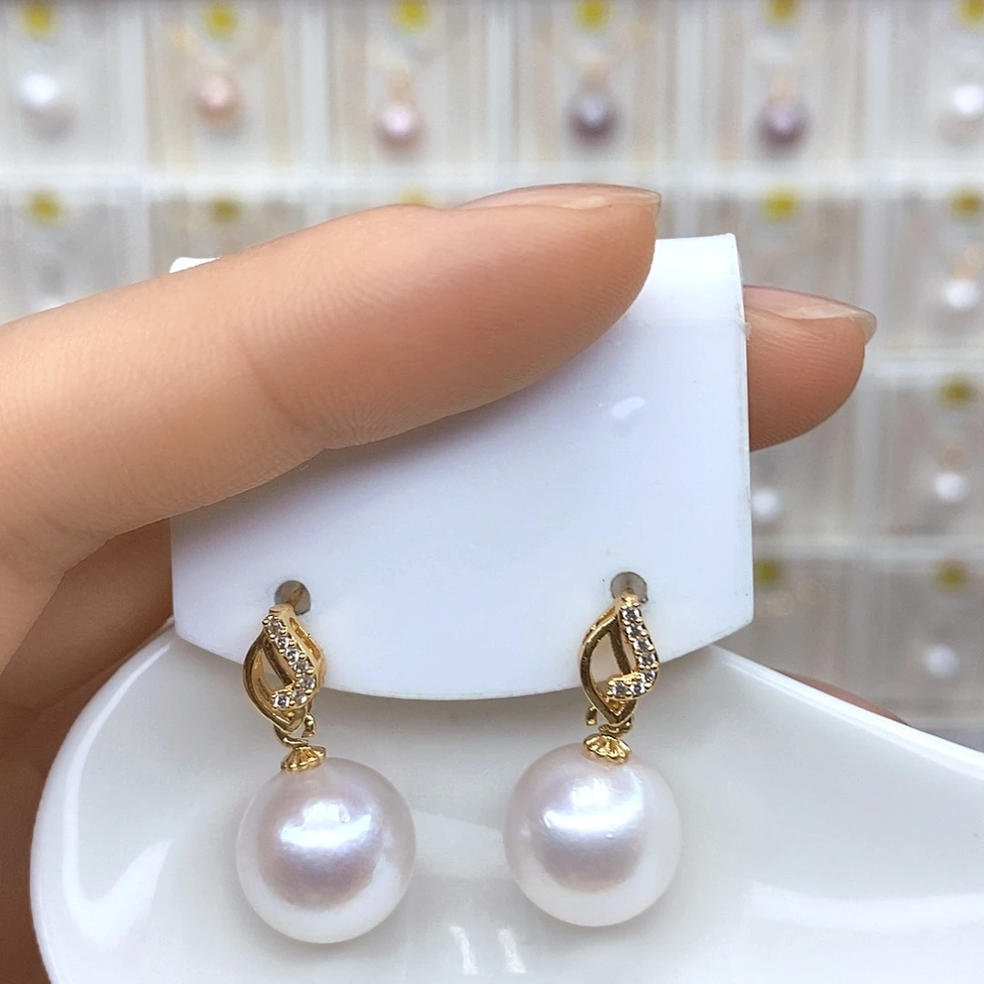 淡水珍珠合金颈饰