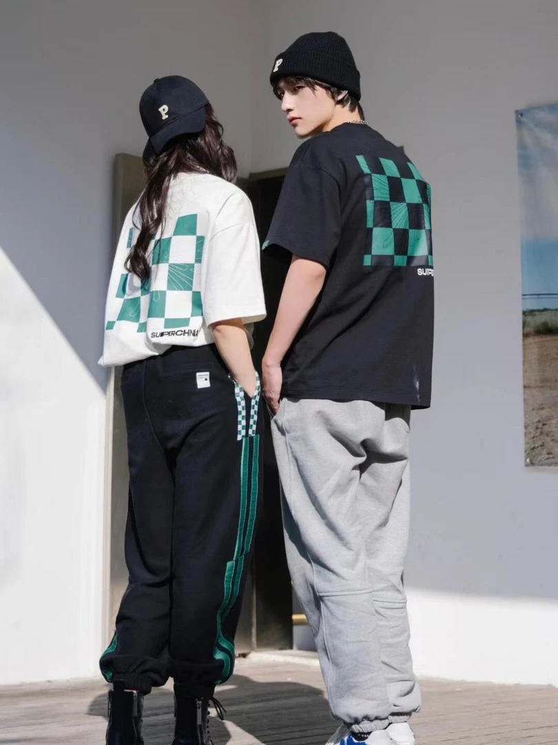 纹样印花针织衫（不含配饰）-B0168