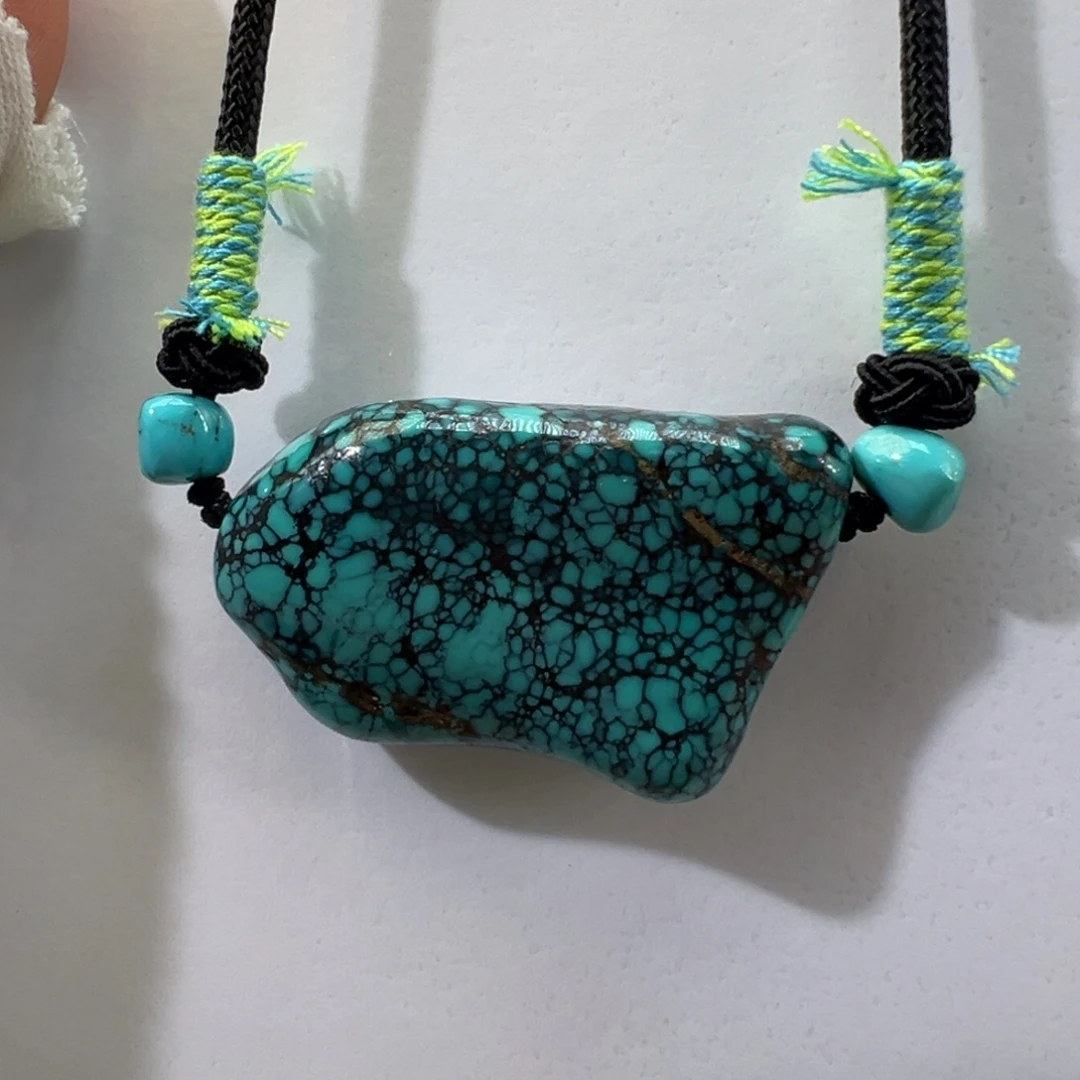 绿松石未镶嵌挂件