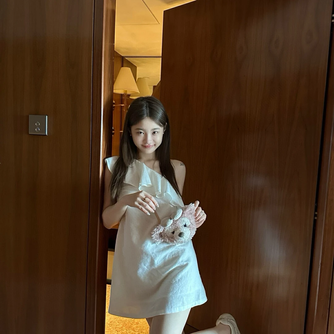 美树 WGWE-小众露肩裙子小个子无袖斜肩连衣裙(不含丝巾)W6026