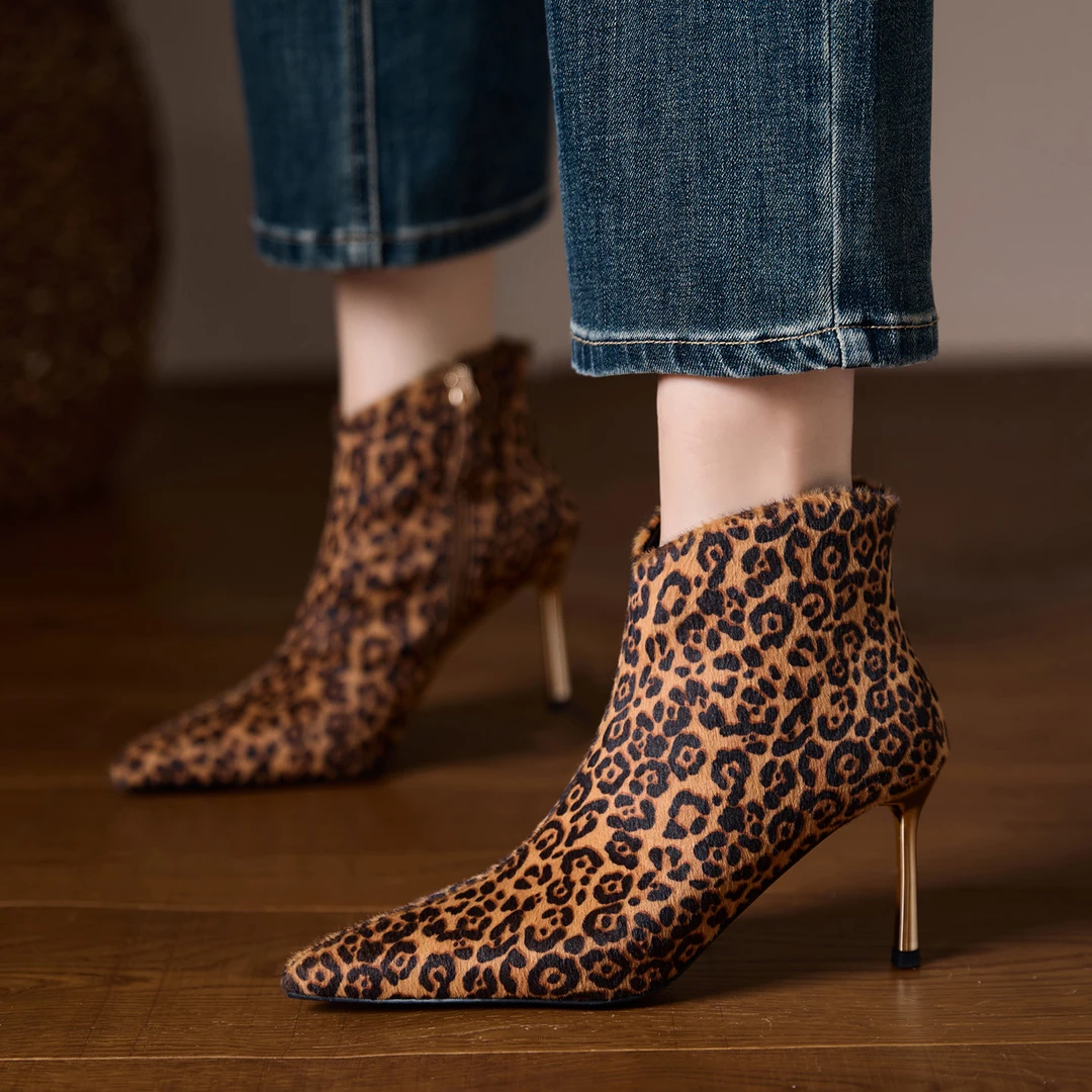 2025秋冬新款时装靴单靴细跟欧美高跟豹纹时尚女靴尖头切尔西靴女