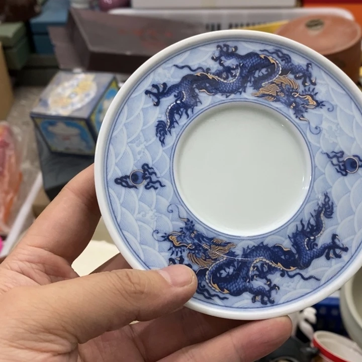 陶瓷艺术品及陶瓷壶