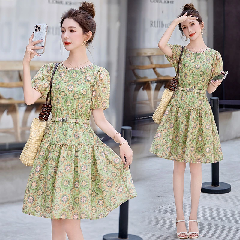 法式气质碎花连衣裙女2025夏季新款高级感优雅气质收腰显瘦A字裙