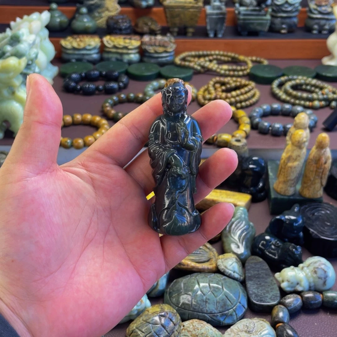 【闪购商品】未镶嵌岫岩河磨玉（透闪石质玉）挂件