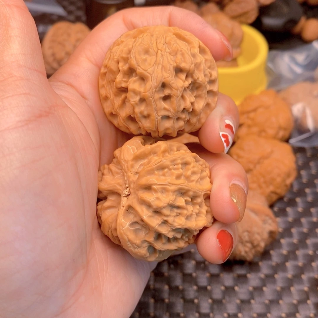 桃核吊坠?****机文玩核桃