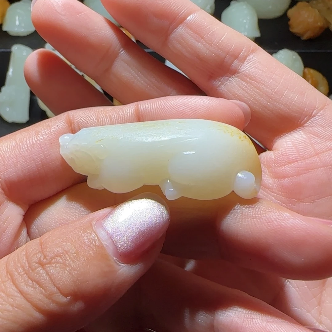 清***风和田玉未镶嵌颈饰