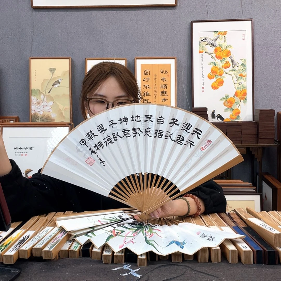 国画95寸玉竹-纯手绘-文玩扇骨（默认粘好）天行健