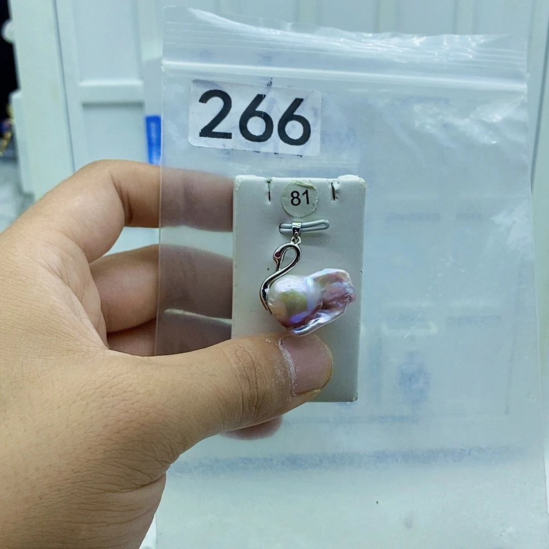 淡水珍珠合金颈饰